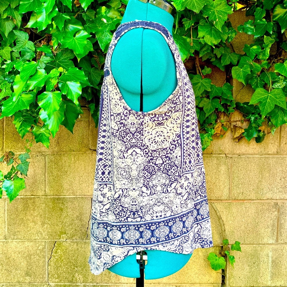 Lucky Brand Crochet Tank Top S Navy Blue Gray Paisley V Neck Sleeveless Boho - Picture 4 of 12